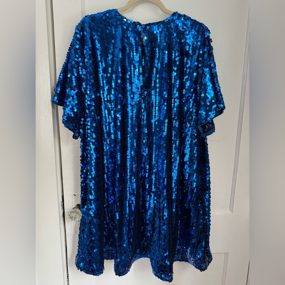 Maeve Sequin Dress - Picture 2 of 4